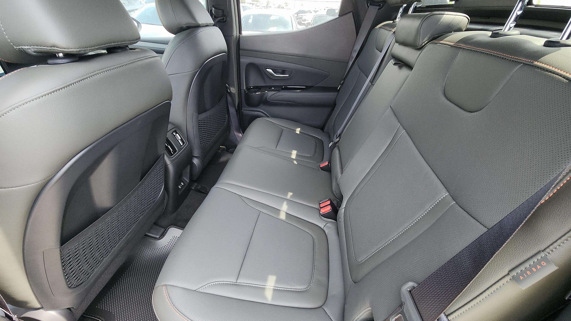 2025 Hyundai Santa Cruz Limited photo 19