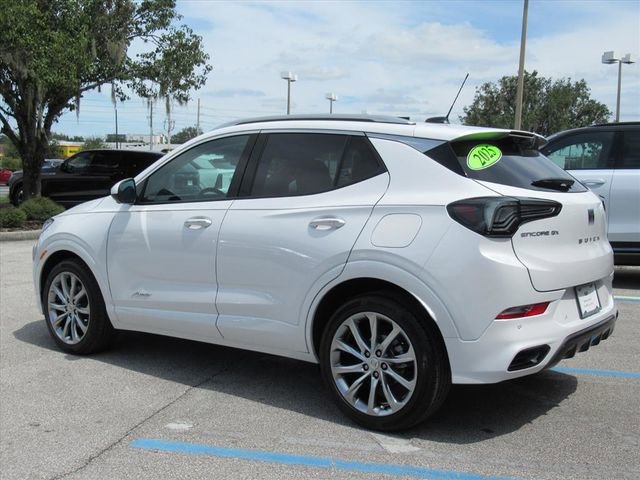 2025 Buick Encore GX Avenir photo 4
