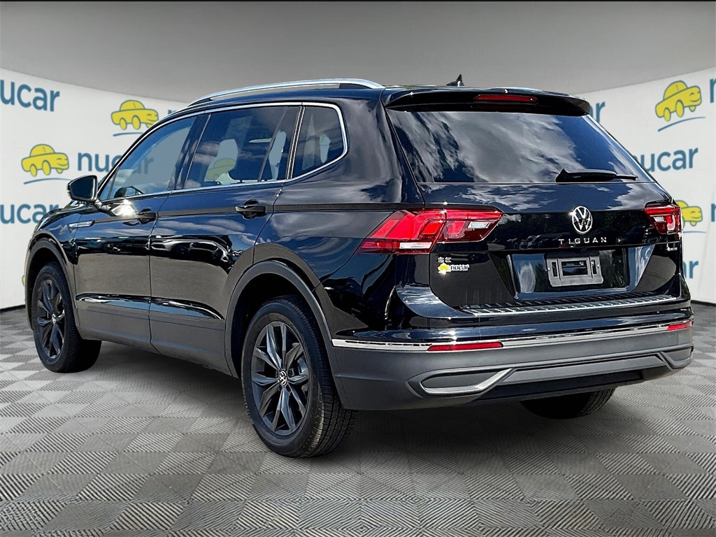 2022 Volkswagen Tiguan SE photo 4