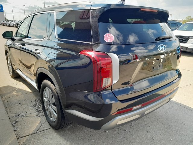 2025 Hyundai Palisade SEL photo 2