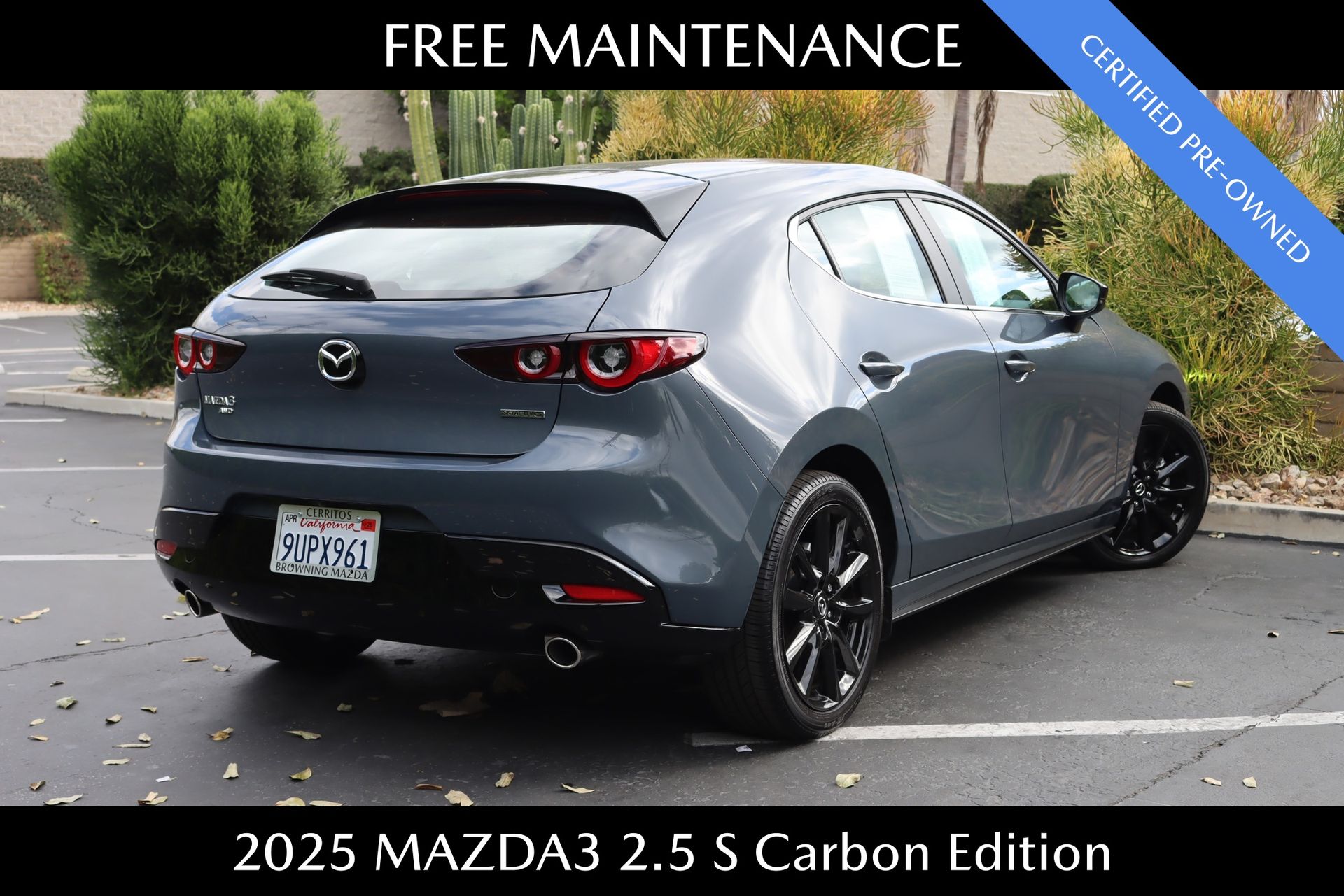 2025 Mazda Mazda3 2.5 s Carbon photo 2