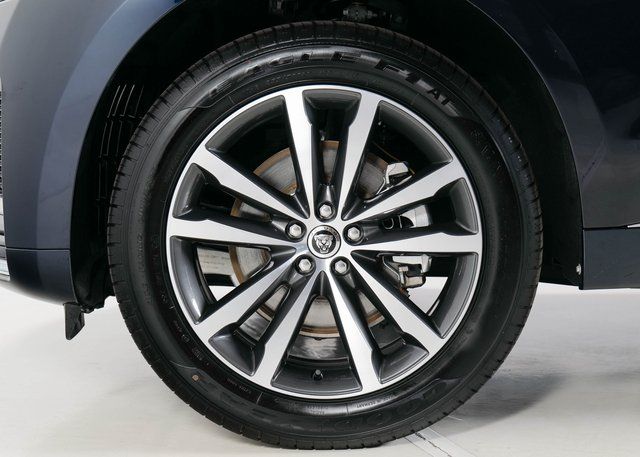 2025 Jaguar F-PACE R-Dynamic S photo 7