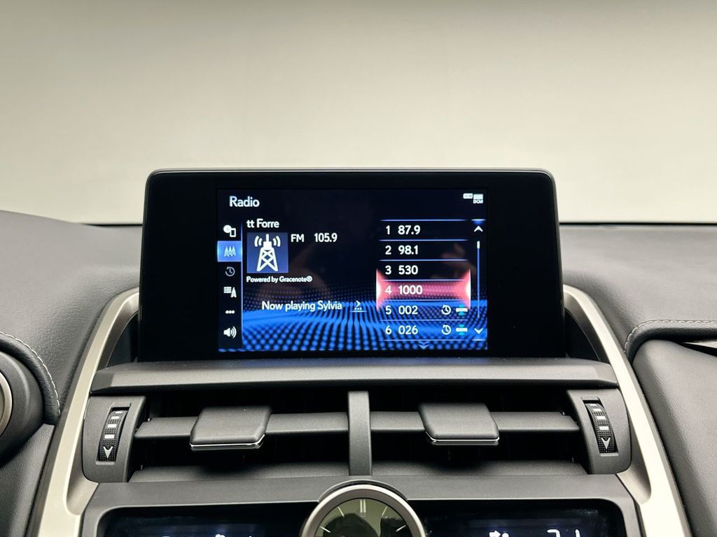 2021 Lexus NX 300 photo 15