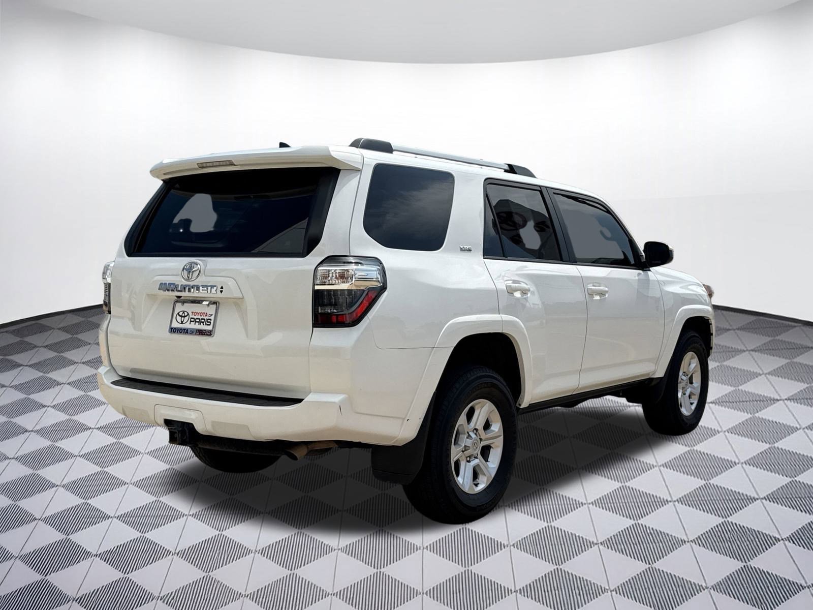 2023 Toyota 4Runner SR5 photo 9