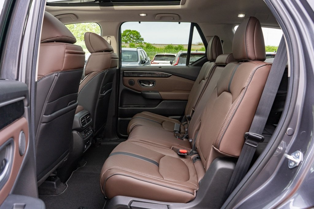 2025 Honda Pilot Elite photo 11
