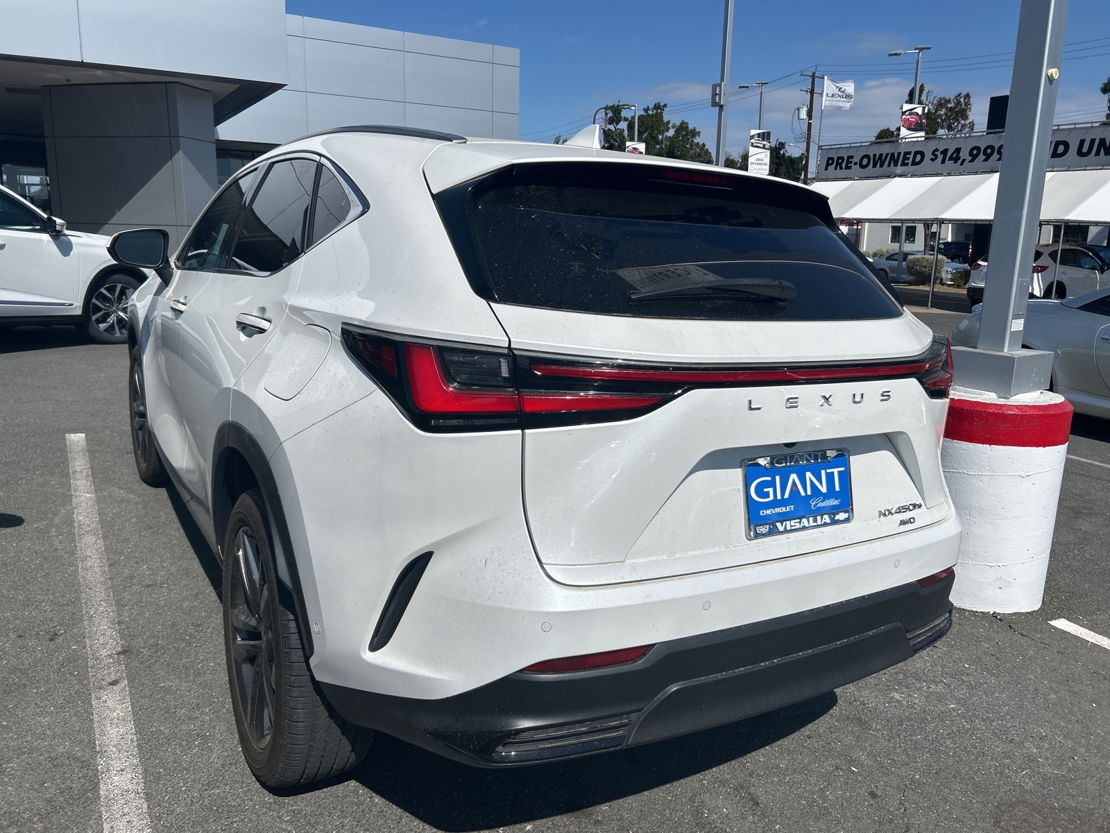 2023 Lexus NX 450h+ Luxury photo 3