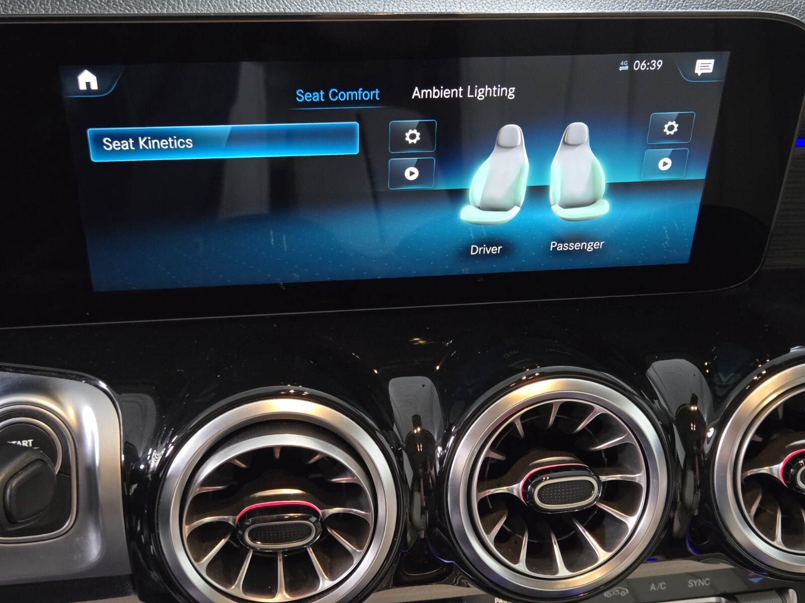 2022 Mercedes Benz GLB 250 4MATIC photo 28