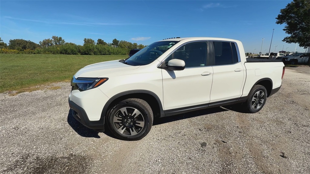 2020 Honda Ridgeline RTL photo 4