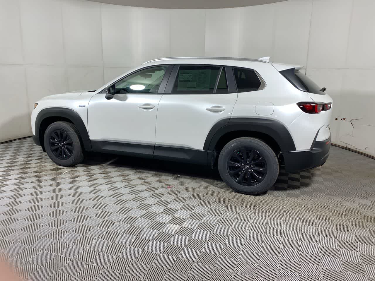 2025 Mazda CX-50 Preferred photo 4