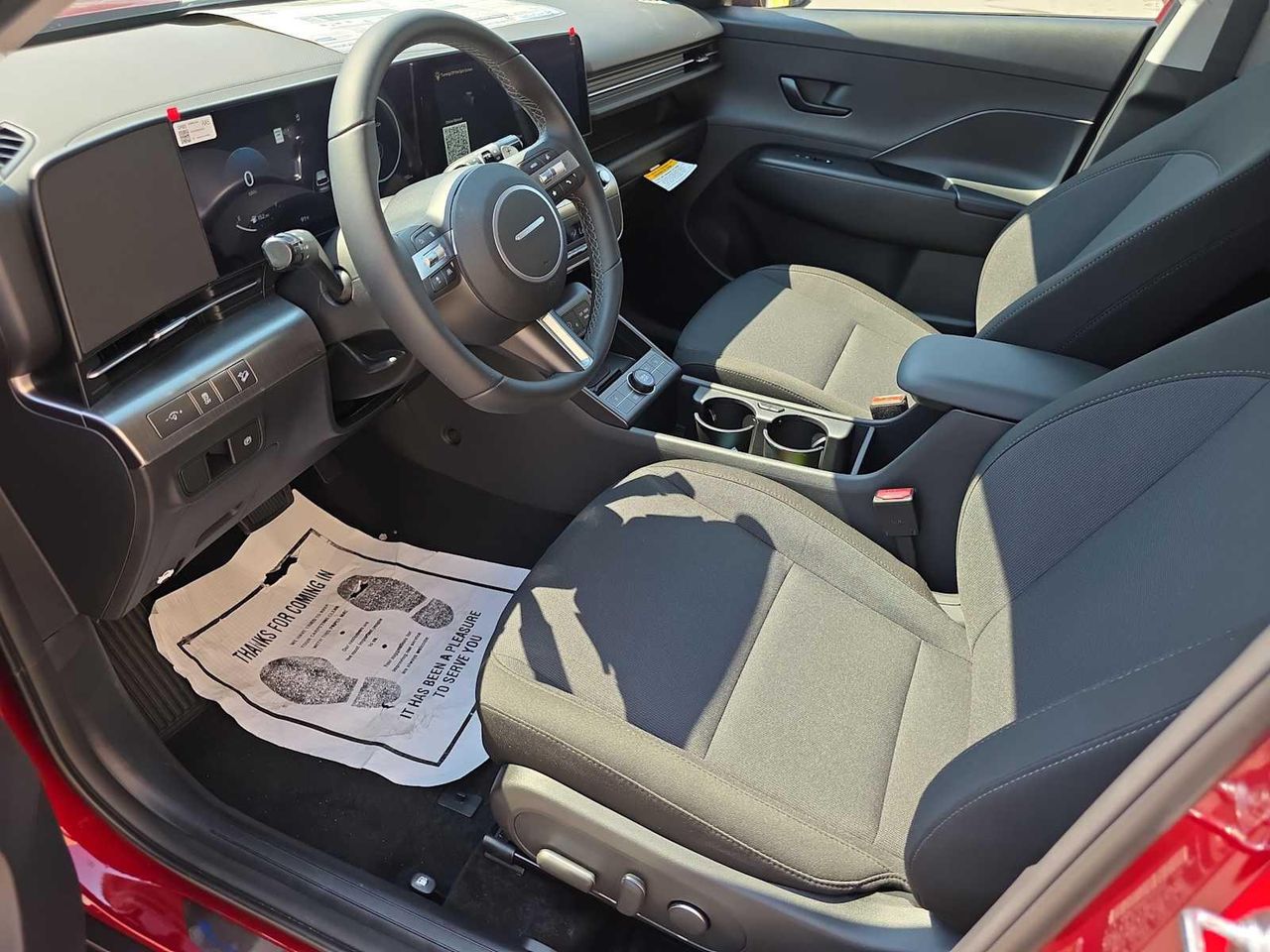 2025 Hyundai Kona SEL photo 8