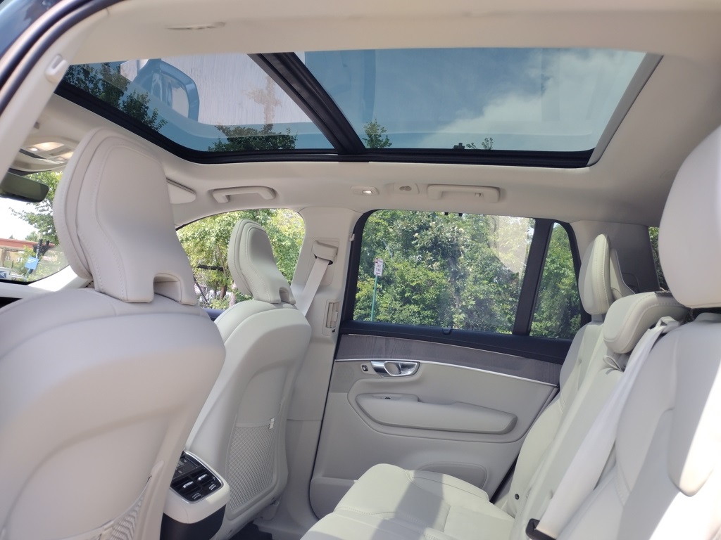 2026 VOLVO XC90 - Image 23