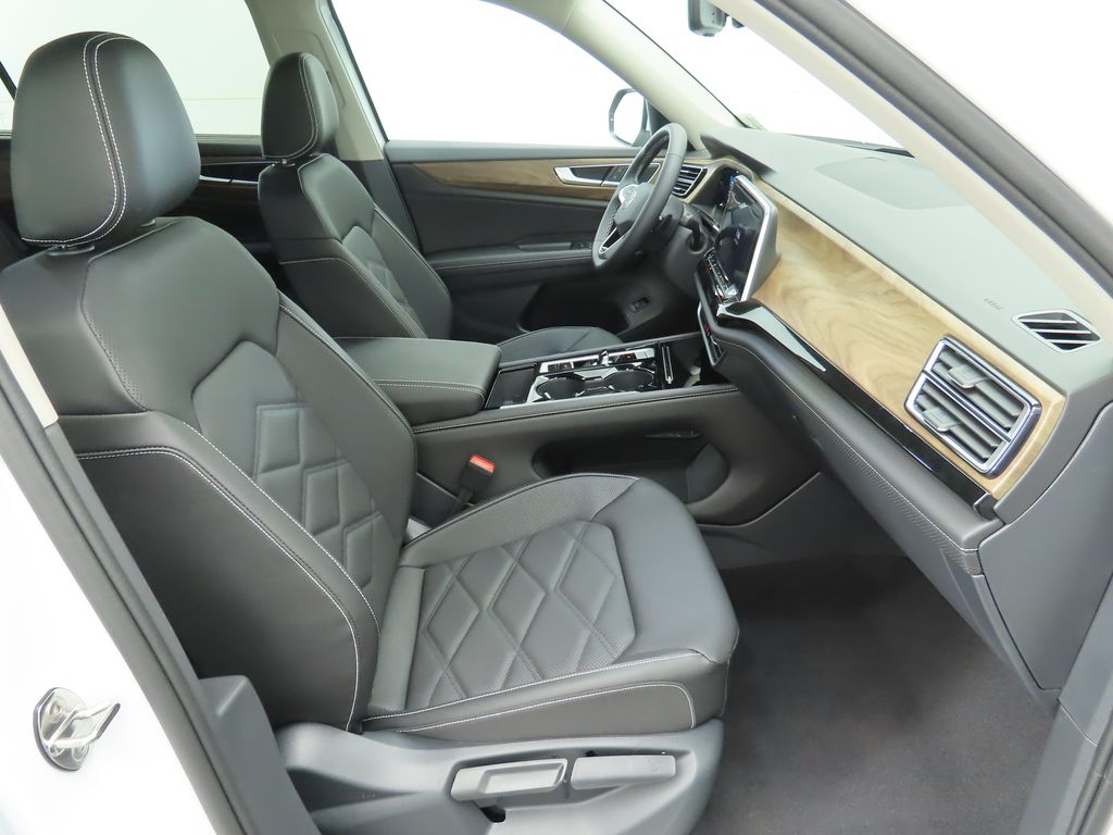 2026 Volkswagen Atlas SE Technology photo 19