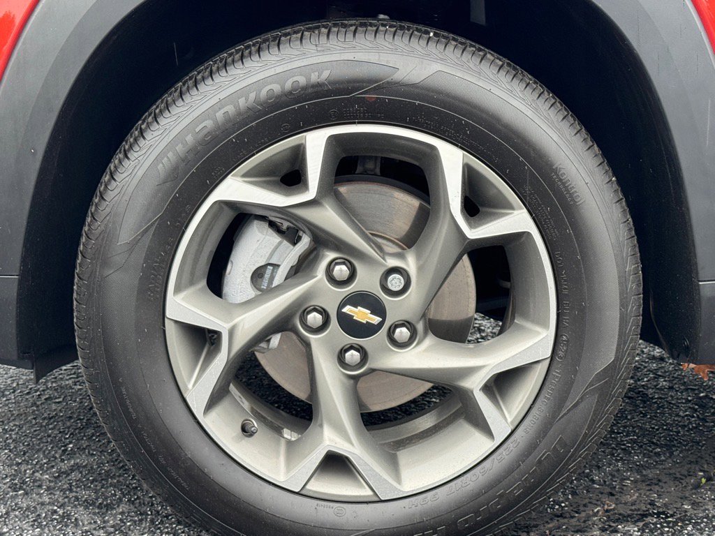 2024 Chevrolet Trax LT photo 9