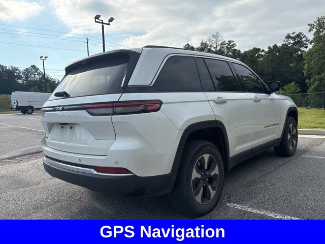 2022 Jeep Cherokee Limited 4xe photo 2