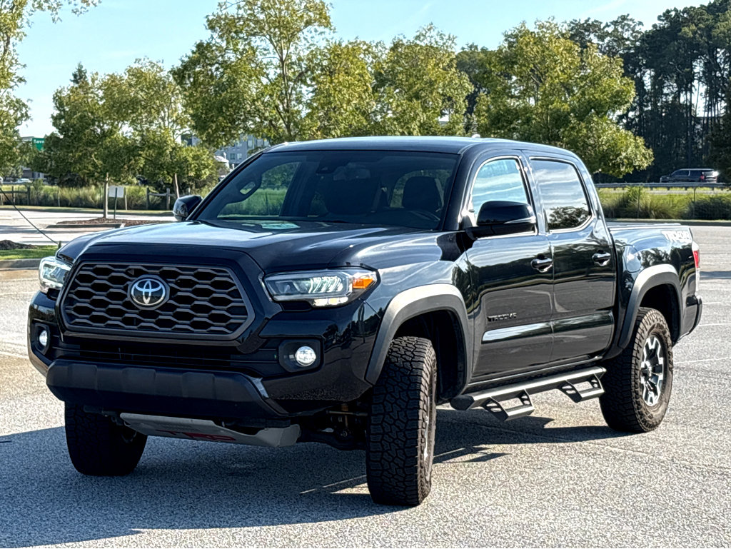 2022 Toyota Tacoma TRD Off-Road photo 3