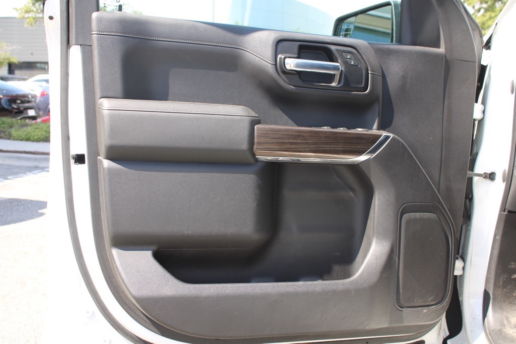 2020 Chevrolet Silverado 1500 RST photo 10