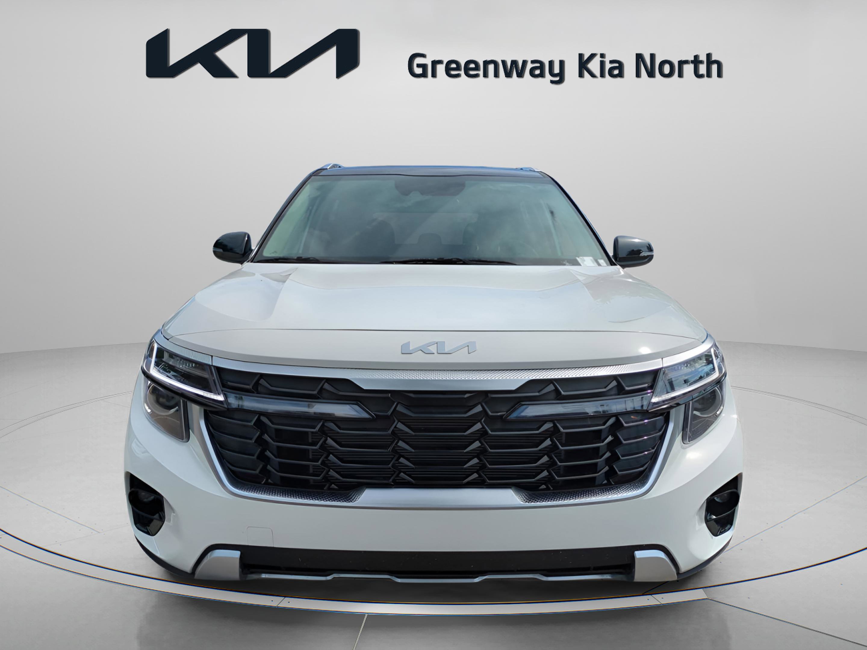 2025 Kia Seltos S photo 2