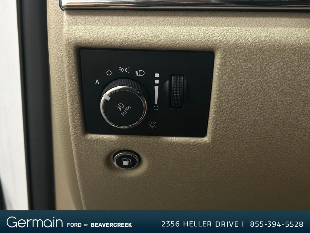 2017 Jeep Grand Cherokee Limited photo 23