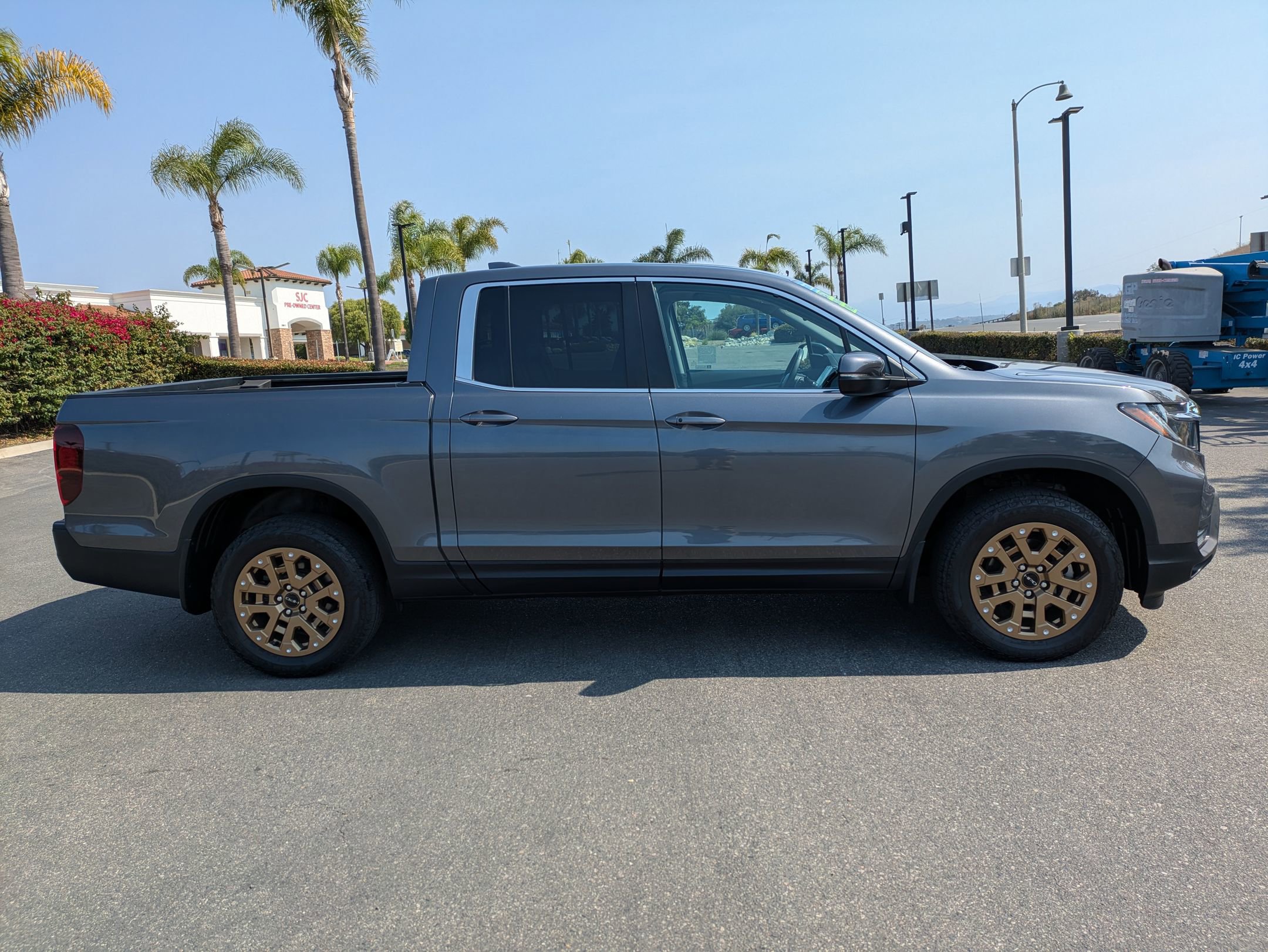 2023 Honda Ridgeline RTL photo 6