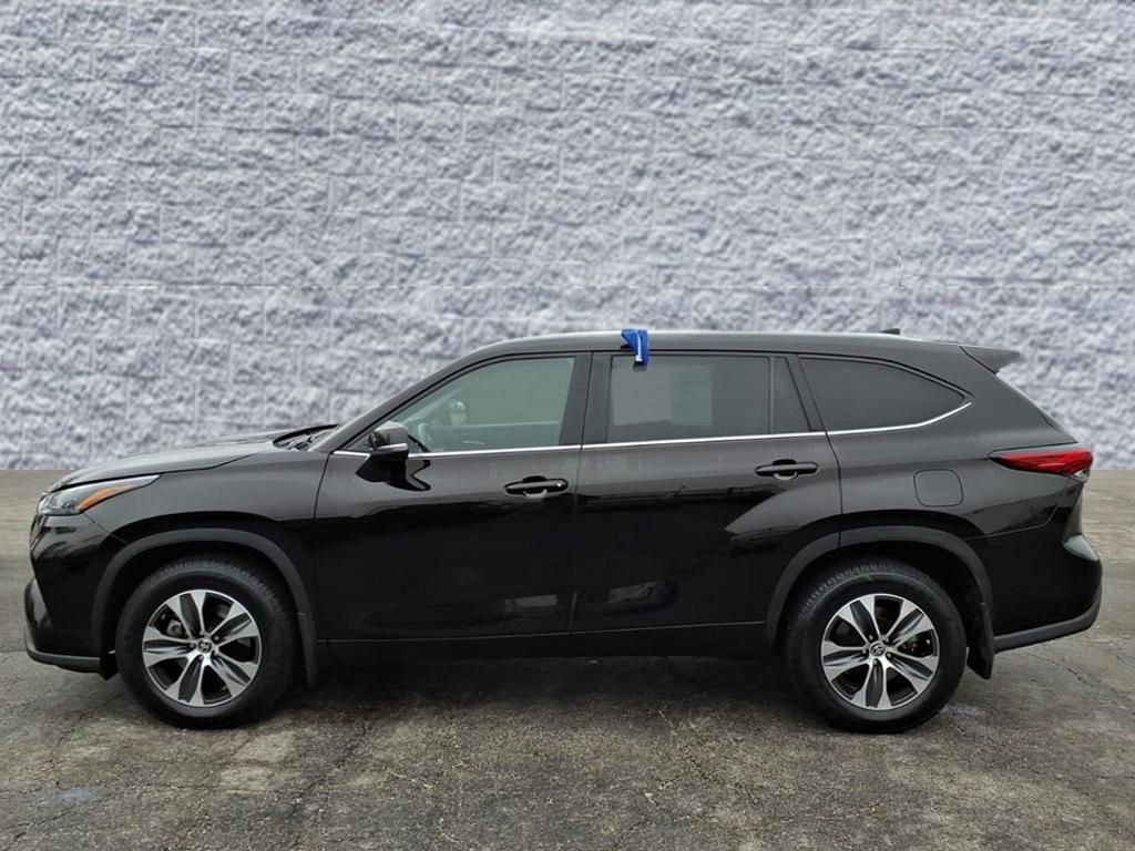 2022 TOYOTA HIGHLANDER - Image 4