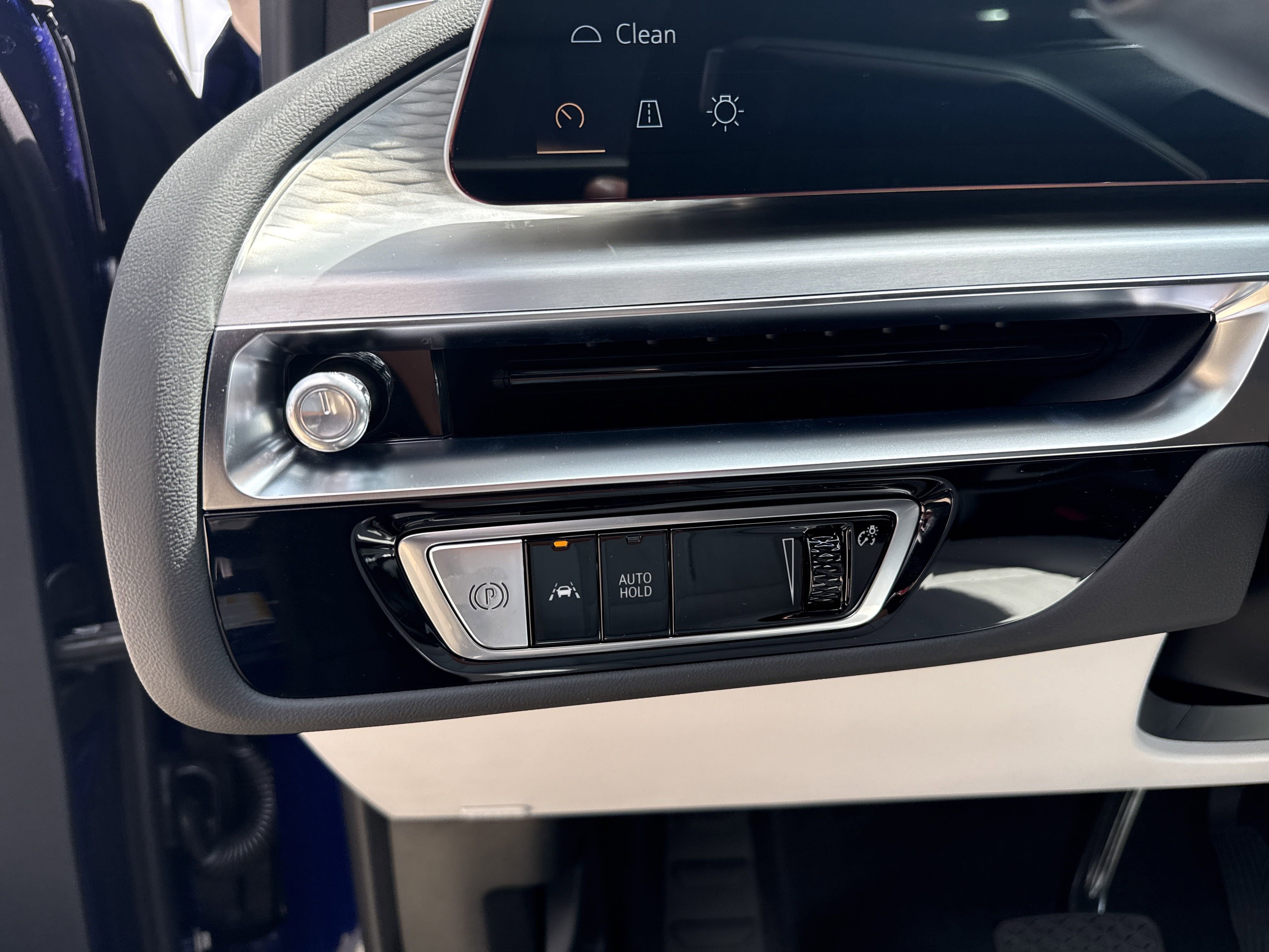 2025 Cadillac Lyriq Sport photo 10