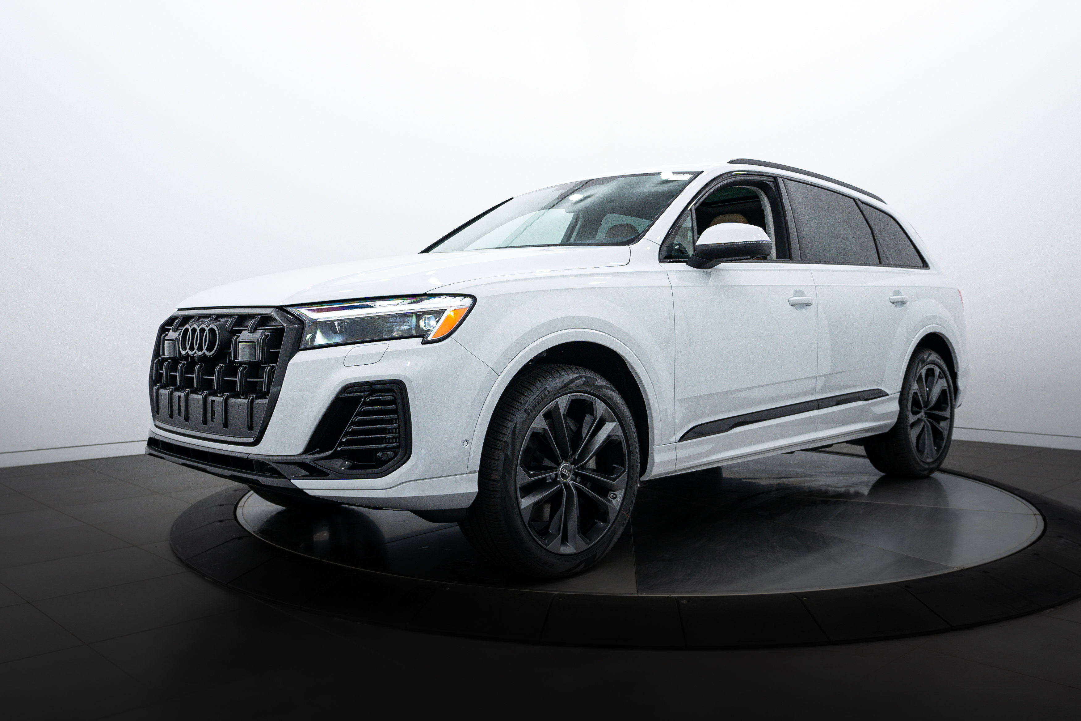 2025 Audi Q7 Premium Plus photo 6