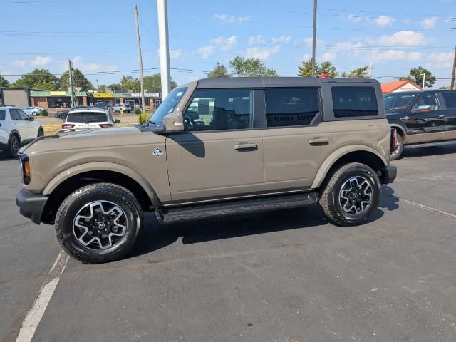 2025 Ford Bronco Outer Banks photo 37