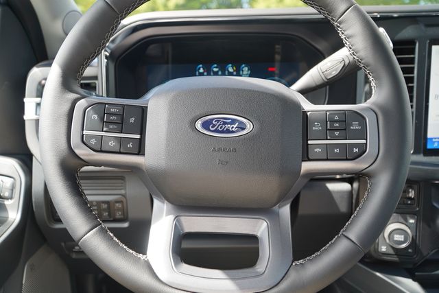 2025 Ford F-250 Lariat photo 19