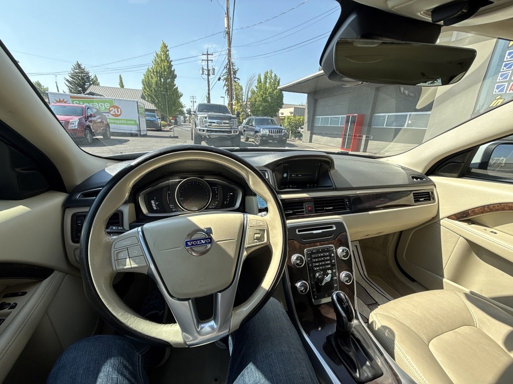 2016 Volvo XC70 T5 Drive-E Premier photo 14