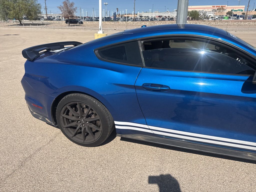 2017 Ford Mustang Shelby GT350 photo 21
