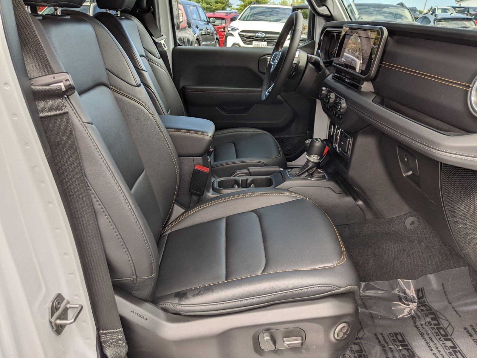 2024 Jeep Wrangler Sahara photo 23