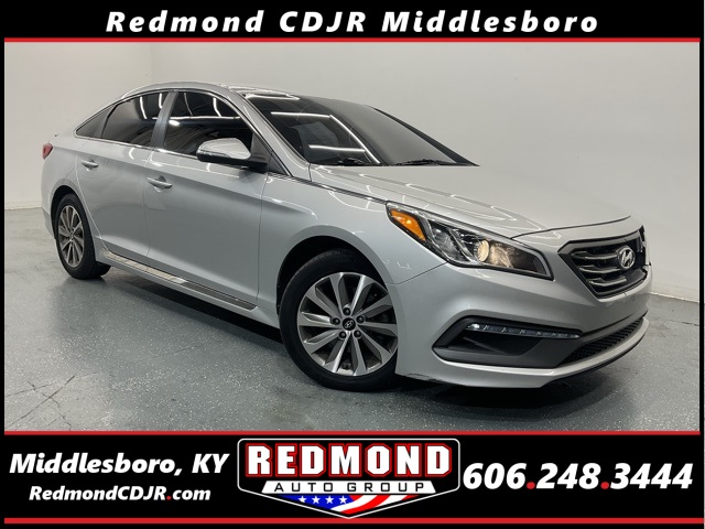 Used 2015 Silver Hyundai Sport image 1