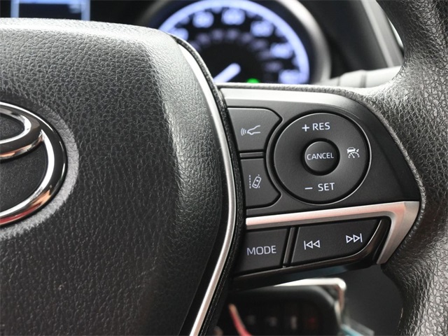 2023 Toyota Camry LE photo 2