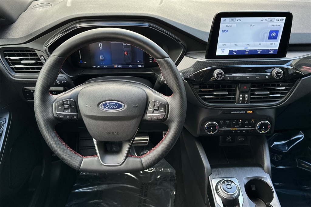 2024 Ford Escape ST-Line photo 14