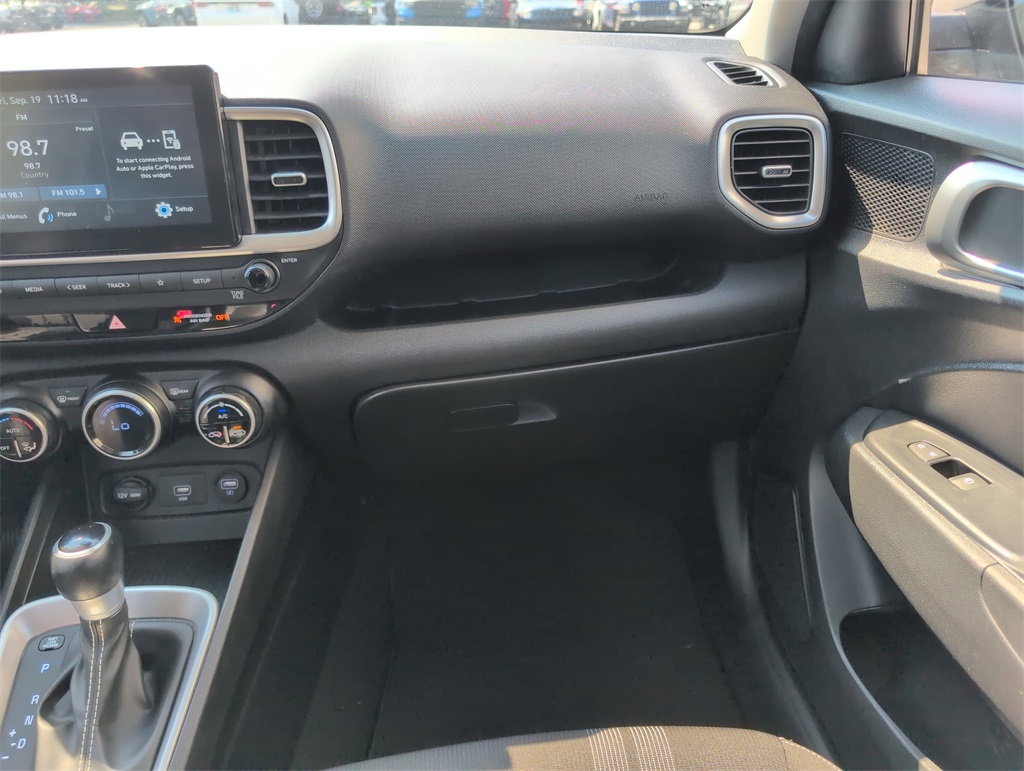 2021 Hyundai Venue SEL Denim photo 11