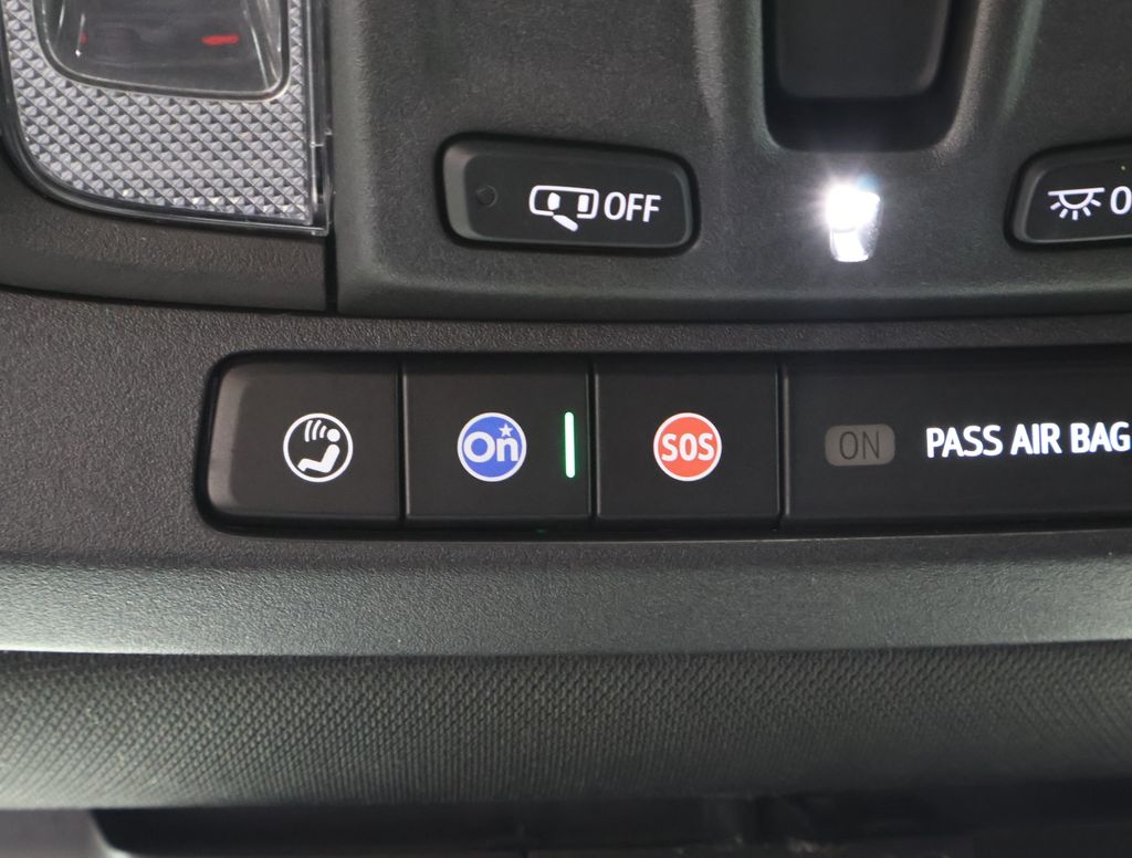 2022 Chevrolet Silverado 1500 High Country photo 15