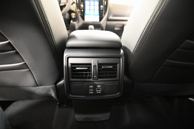 2025 Subaru Forester Premium photo 26