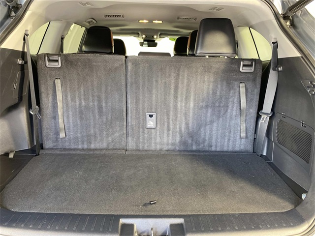 2023 Toyota Highlander XLE photo 7