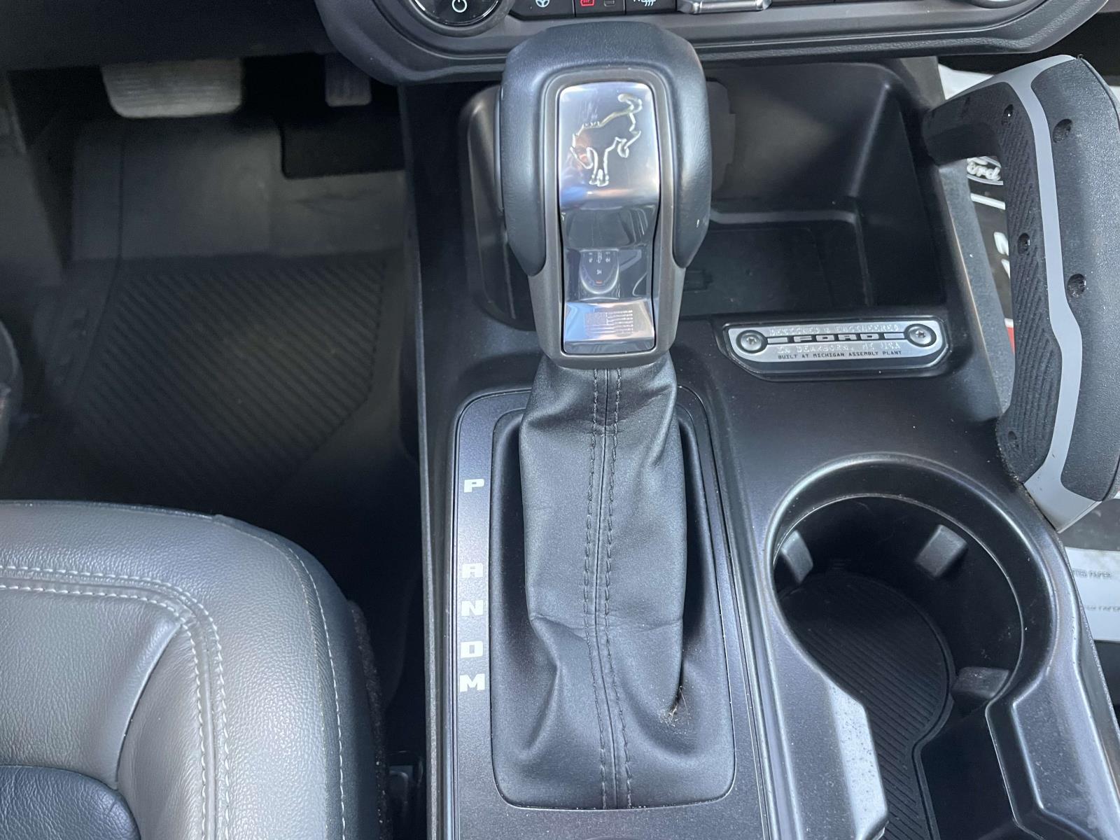2022 Ford Bronco Base photo 16