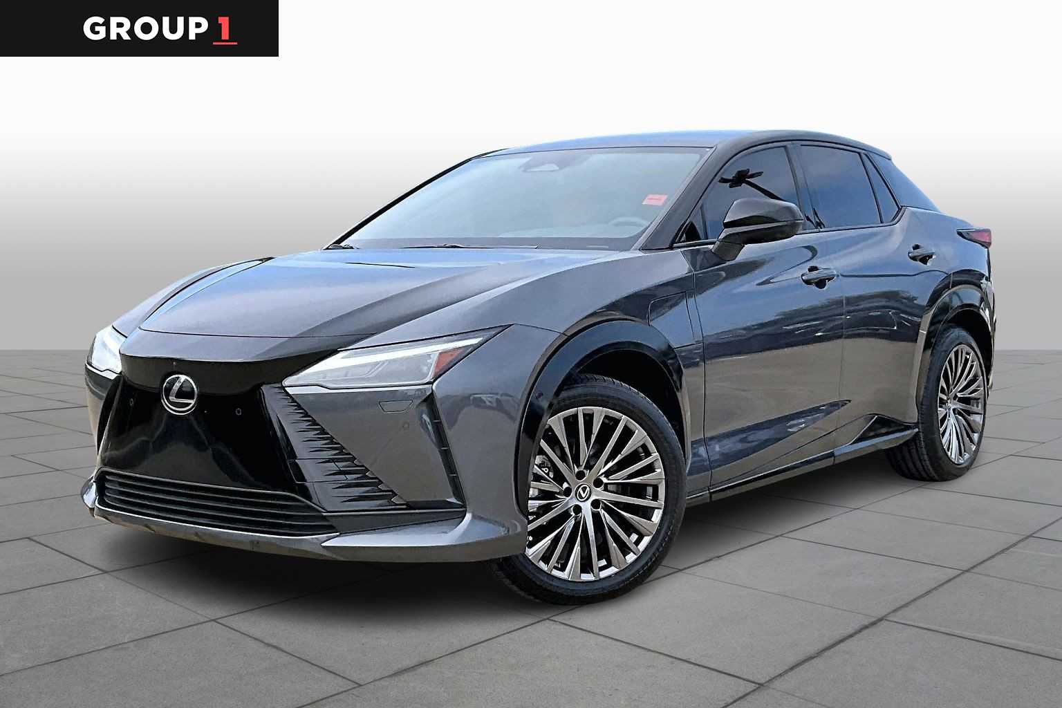 2023 Lexus RZ Luxury's photo