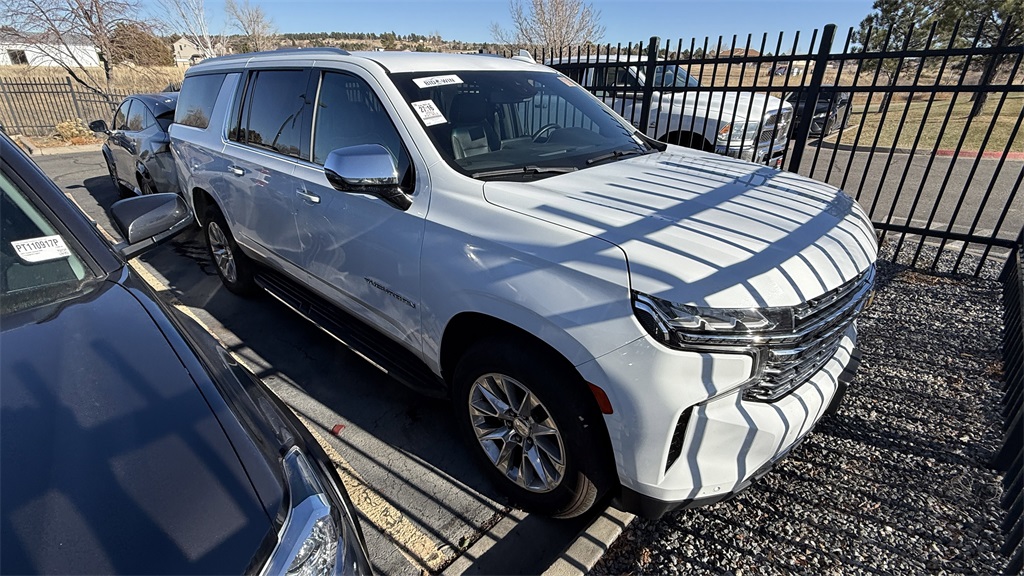 2023 Chevrolet Suburban Premier's photo