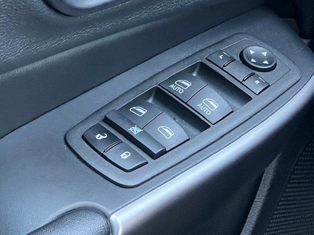 2022 Jeep Cherokee Limited photo 27