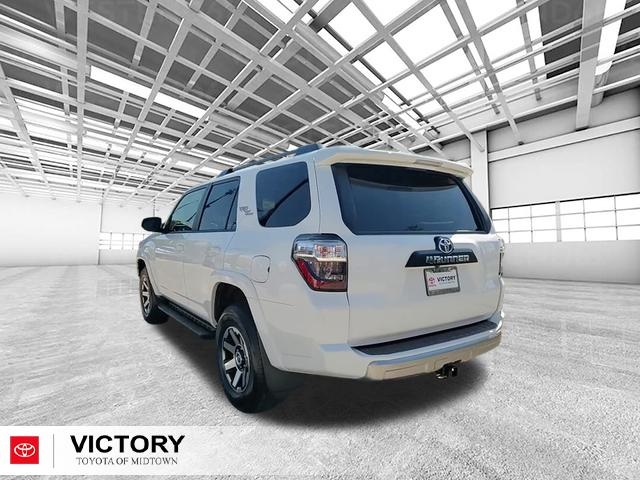 2022 Toyota 4Runner TRD Off-Road Premium photo 4