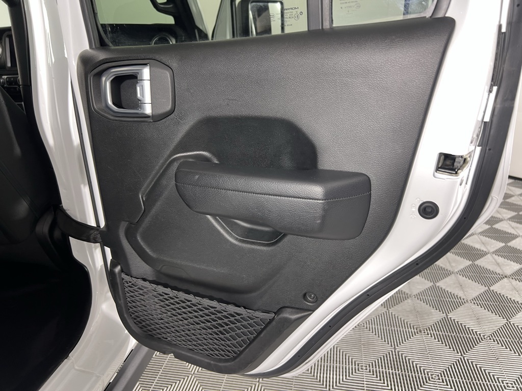2023 Jeep Wrangler Rubicon 4xe photo 28