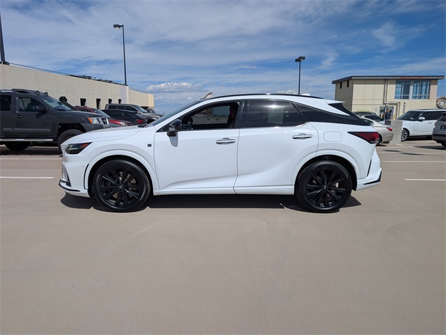 2023 Lexus RX 500h F SPORT Performance AWD photo 2