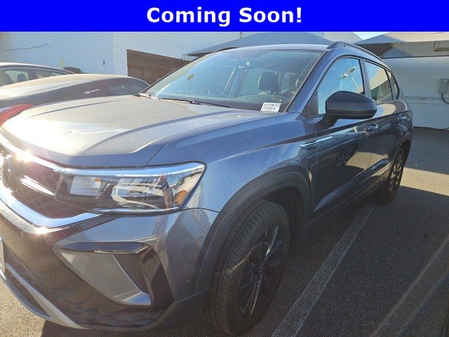 2023 Volkswagen Taos S's photo