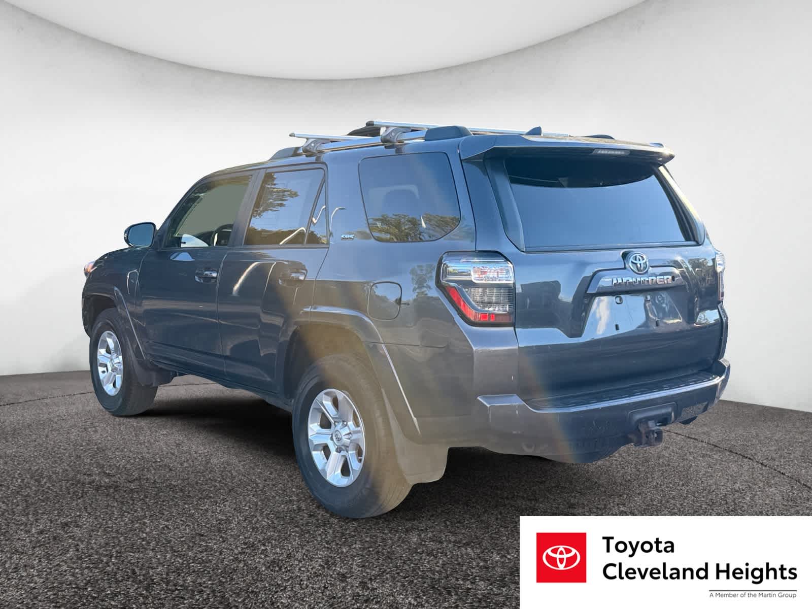 2019 Toyota 4Runner SR5 Premium photo 3