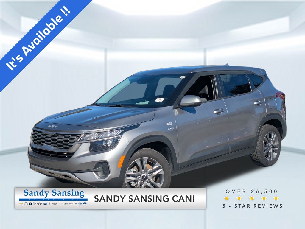 2022 Kia Seltos LX's photo