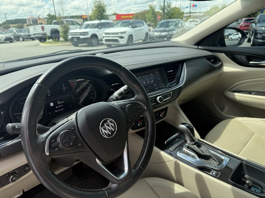 2018 Buick Regal TourX Essence photo 5