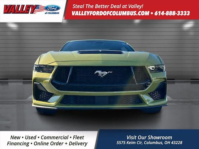 2025 Ford Mustang GT photo 2